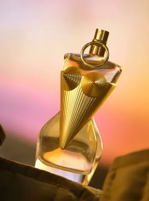 عطر ديفاين أو دو بارفان (للنساء)100 مل