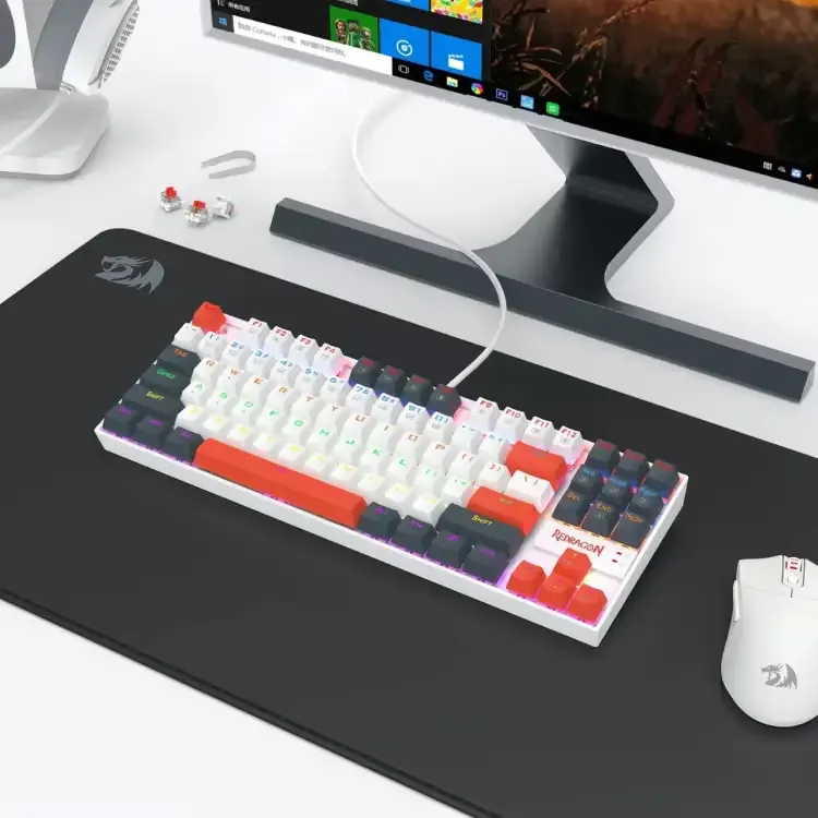 لوحة مفاتيح الألعاب -k552 WLR-R white/black
