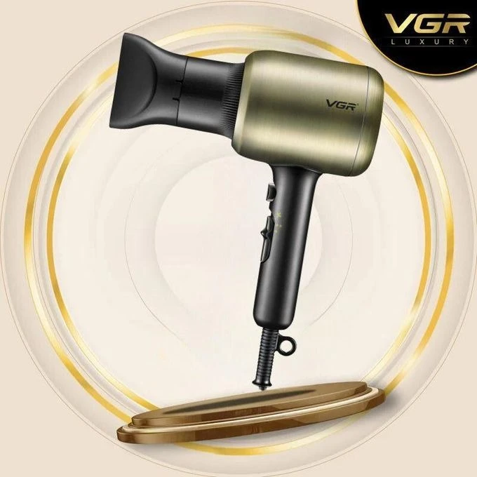 مجفف شعر Vgr V-453، ١٨٠٠ واط، سرعتان - أسود