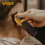 VGR ماكينة تشذيب الشعر ماكينة قص الشعر عالية الجودة   ماكينة قص الشعر القابلة لإعادة الشحن  V-886T