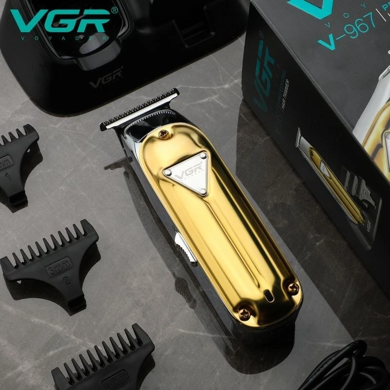 ماكينة حلاقة احترافية للرجال VGR v-967 - لون ذهبي