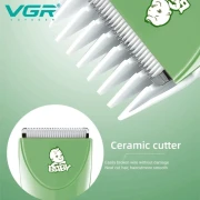 مقص شعر الأطفال VGR V-150 الاحترافي بشفرات سيراميك - قابل للغسل وصوت منخفض للغاية - زمن التشغيل: 60 دقيقة (أخضر)