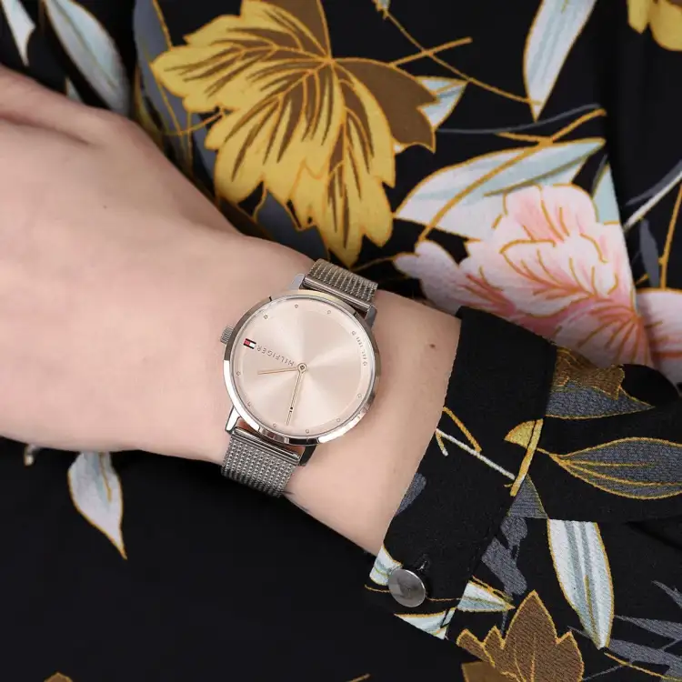 ساعة تومي هيلفيغر للنساء 1782151