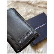 محفظة تومي هيلفيغر للرجال - لون اسود