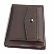 حامل بطاقات كلاسيكي بيج دناعم من هوغو بوس مزود بغطاء وجيب للنقود