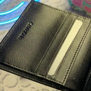 محفظة كالفن كلاين رجالي اسود قابلة للطي