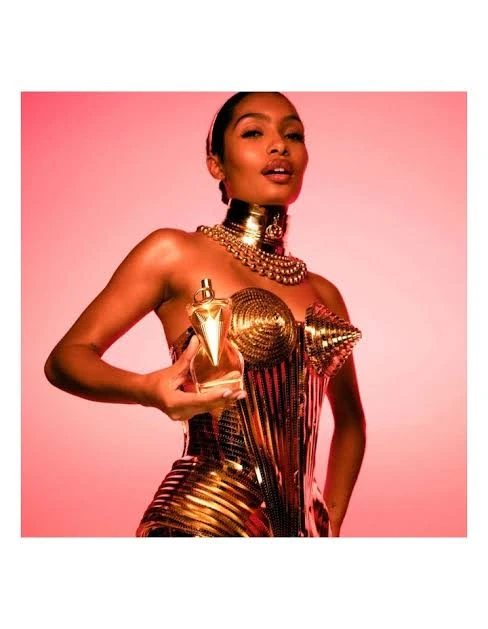 عطر ديفاين أو دو بارفان (للنساء)100 مل