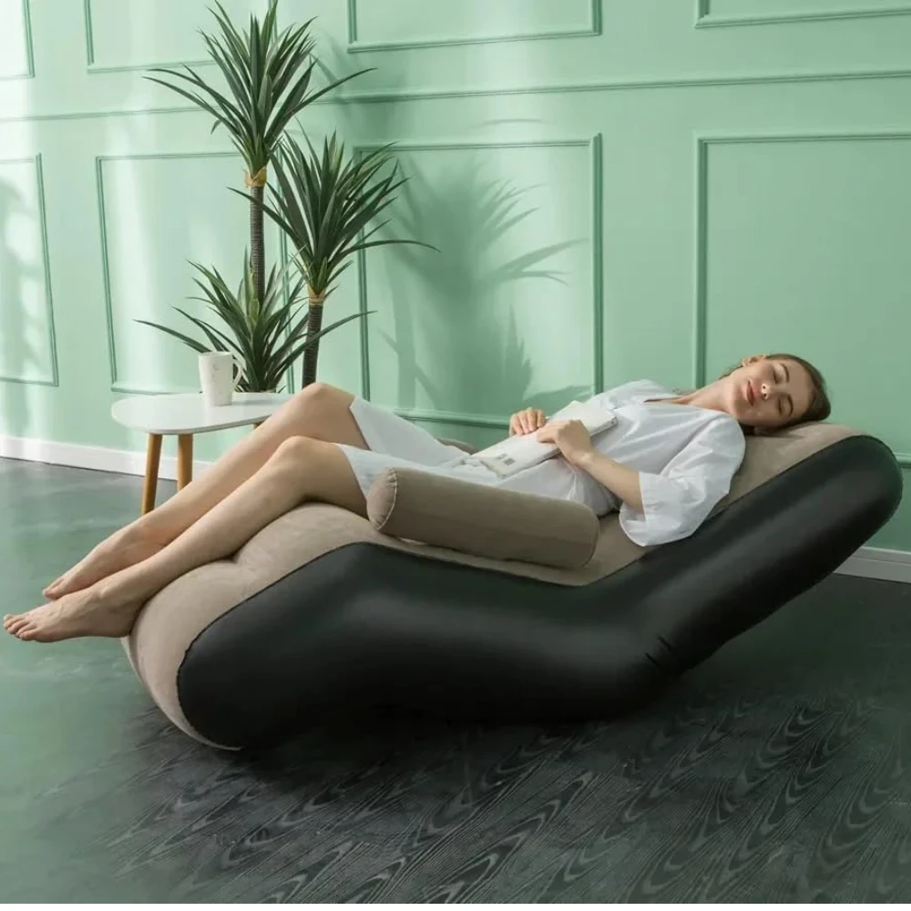 كرسي استلقاء قابل للنفخ مع مضخة هواء ودعامات للأذرع بتصميم مريح وقابل للطي للاستخدام في غرفة النوم أو غرفة المعيشة أو كسرير تخييم خارجي في عبوة من قطعة واحدة