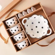 طقم بولات بورسلين منقط 5 ق