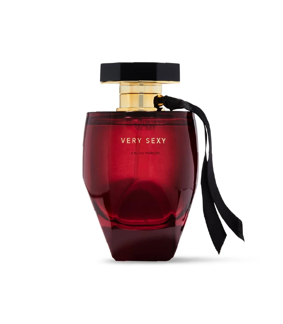المخمل الأحمر عطر أنثوي فاخر يجسد الجاذبية والإغراء بلمسة مخملية ساحرة، ليترك وراءك حضورًا لا يُنسى.