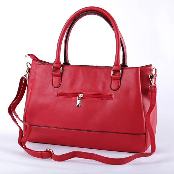 حقيبة  كتف مصنعة من أجود خامات الجلد - بمقبض لليد والكتف -  وحزام كتف قابل للتعديل   - من Yves saint Laurent  للنساء - أحمر