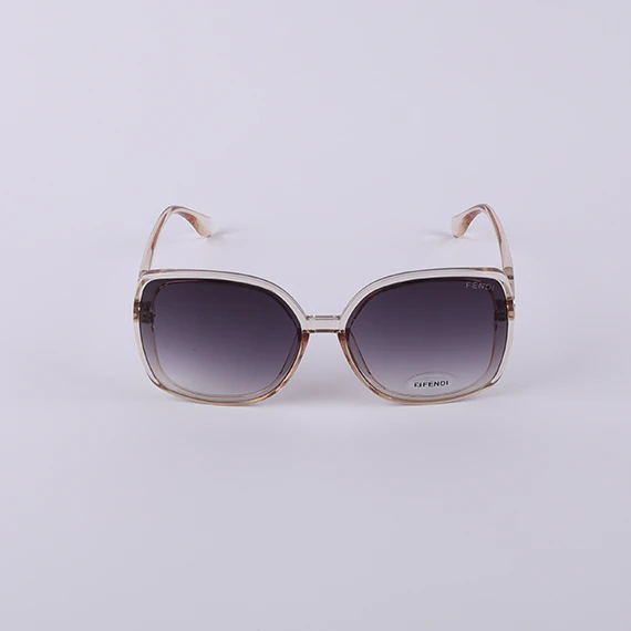 نظارة شمسية متعددة الألوان من Fendi - باطار عسلي شفاف - عدسات متدرجه - للنساء - عسلي شفاف