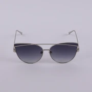 نظارة شمسية عين القطة بعدسات سوداء متدرجة اللون واطار فضي - من Tiffany & Co للنساء - أسود × فضي