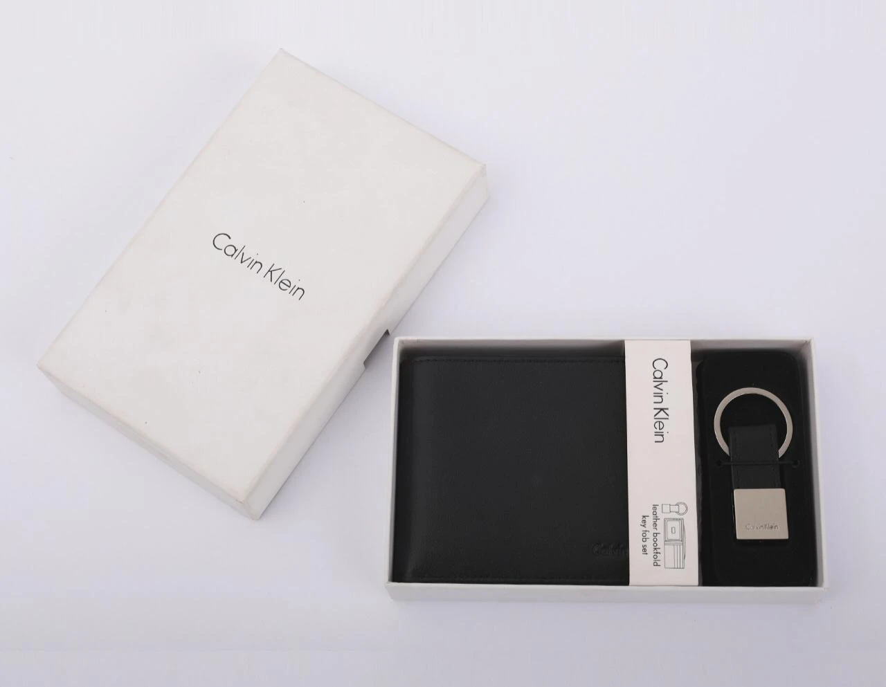 Calvin Klein men's gift set, bi-fold wallet and key chain