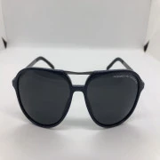 نظارة شمسية - من تصميم بورش - بإطار كحلي بولي كاربونات - وعدسات سوداء - وزراع اسود معدن - للرجال