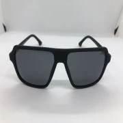 نظارة شمسية - سوداء من police - بإطاراسود بولي كاربونات - وعدسات سوداء - وزراع بولي كاربونات اسود - للرجال
