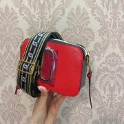 حقيبة نسائية من مارك جاكوبس - ميرور أوريجينال- بمقبض لليد وللكتف - أحمر
