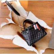 حقيبة نسائية من جيس - اوريجينال - بمقبض لليد وحزام للكتف - أسود